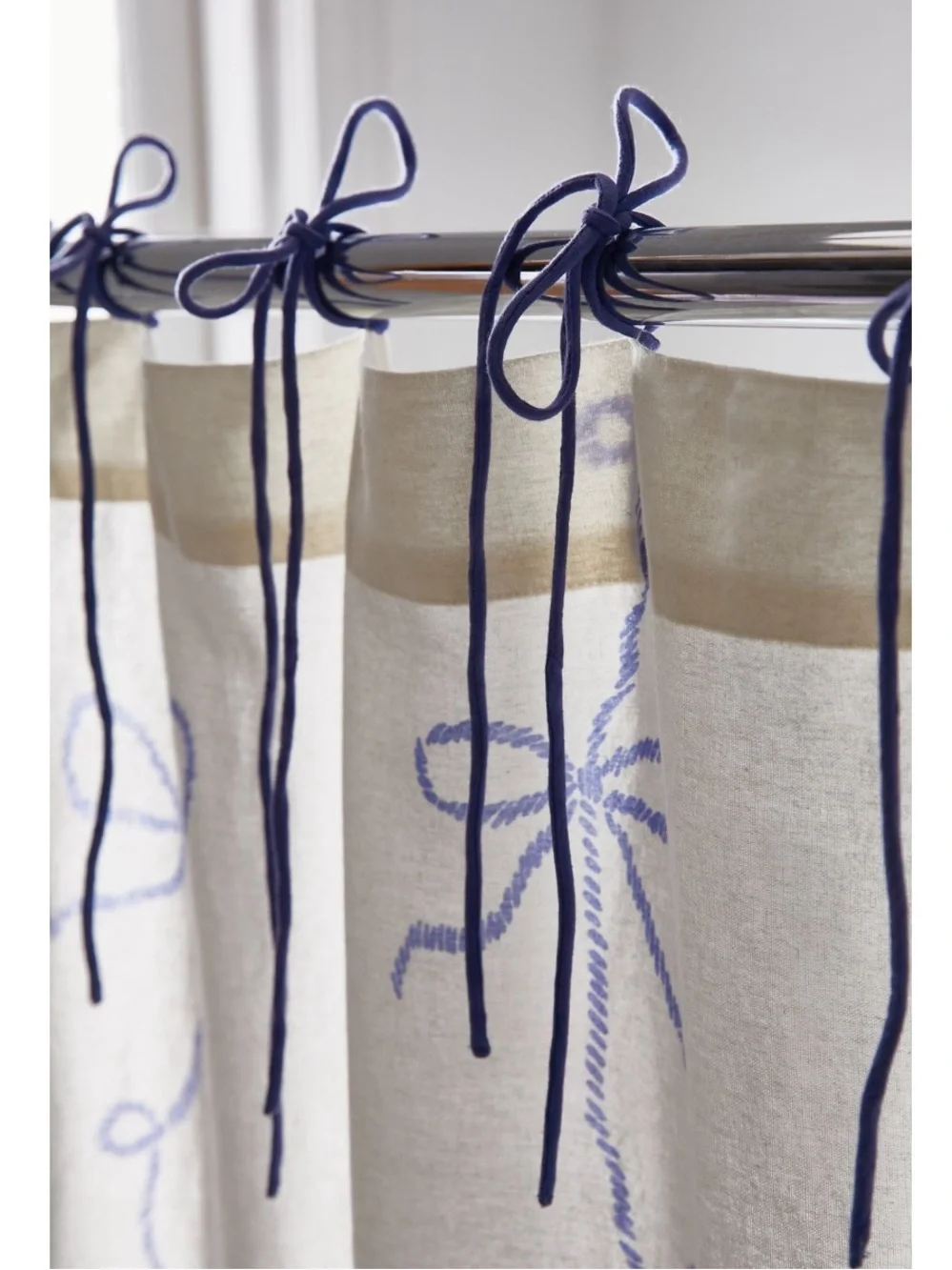 Urban Outfitters Printed Cotton White and Blue Bows Shower Curtain NEW NWT